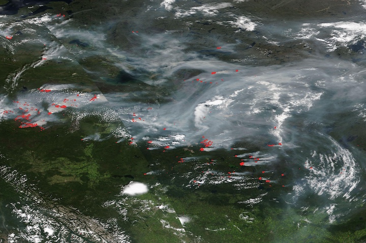 True color corrected reflectance image of fires blazing across Canada on 17 July 2024 from the VIIRS instrument aboard the joint NASA/NOAA NOAA-20 satellite