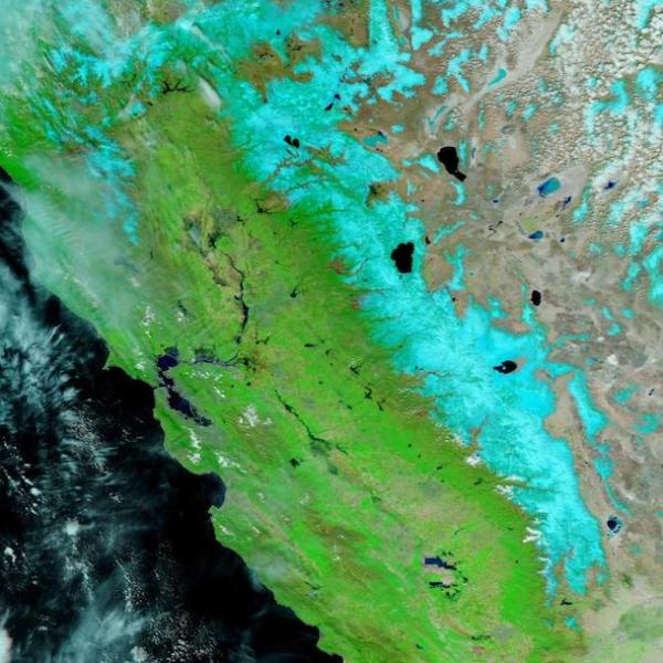 False-color image of snow in California on 5 April 2023. Image acquired by the VIIRS instrument aboard the NOAA-20 satellite