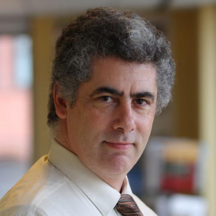 Headshot of Tom Parris