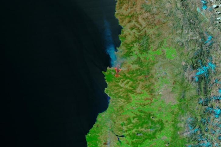 False-color reflectance image of wildfires in the Valparaiso region, Chile on 3 February 2024 from the VIIRS instrument aboard the joint NASA/NOAA Suomi NPP satellite