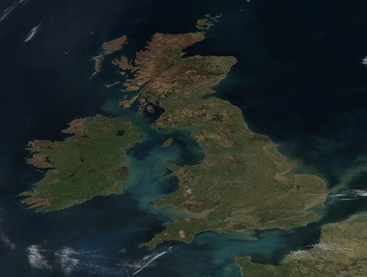 True-color corrected reflectance cloud-free view of the United Kingdom and Ireland on 2 April 2025 from the VIIRS instrument aboard the joint NASA/NOAA Suomi NPP satellite