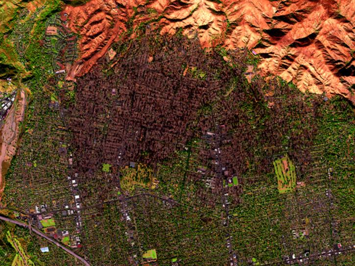 satellite image of Altedena, California