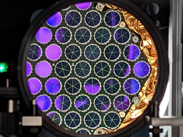 laser reflector assembly