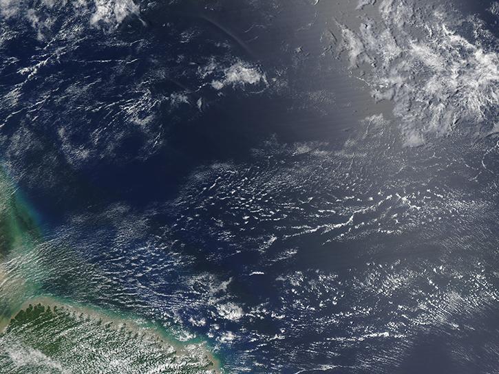 ocean waves in the Atlantic ocean