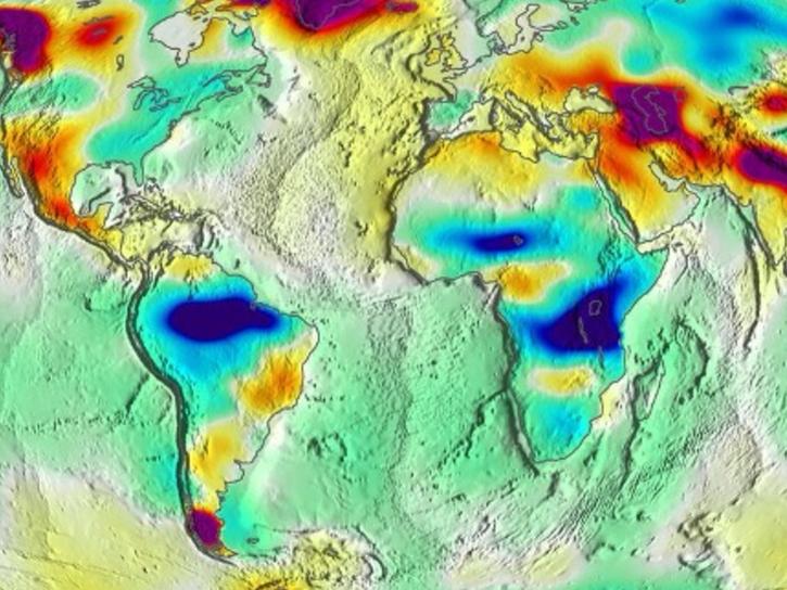Global surface mass anomalies observed by the GRACE/GRACE-FO satellites (for the month of May 2025 relative to the 2005-2010 gravity field).