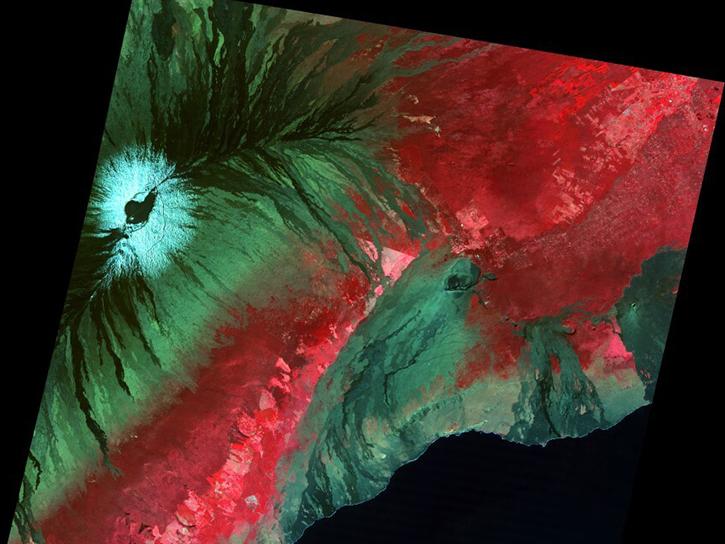 ASTER false-color view of Kilauea volcano in Hawaii