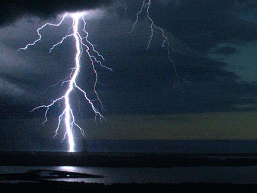 image of lightning