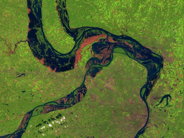 image of flooding over Iowa