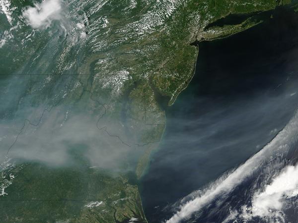 dust clouds over the mid atlantic region of the United States