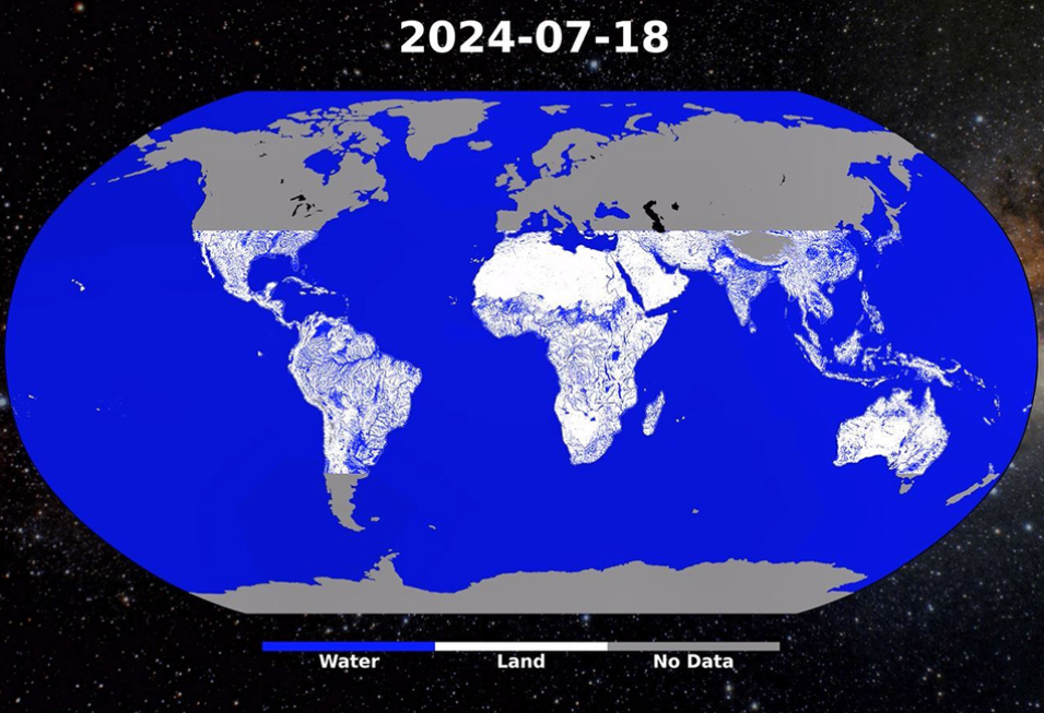 global image showing water bodies for latitudes between the tropics of cancer and capricorn