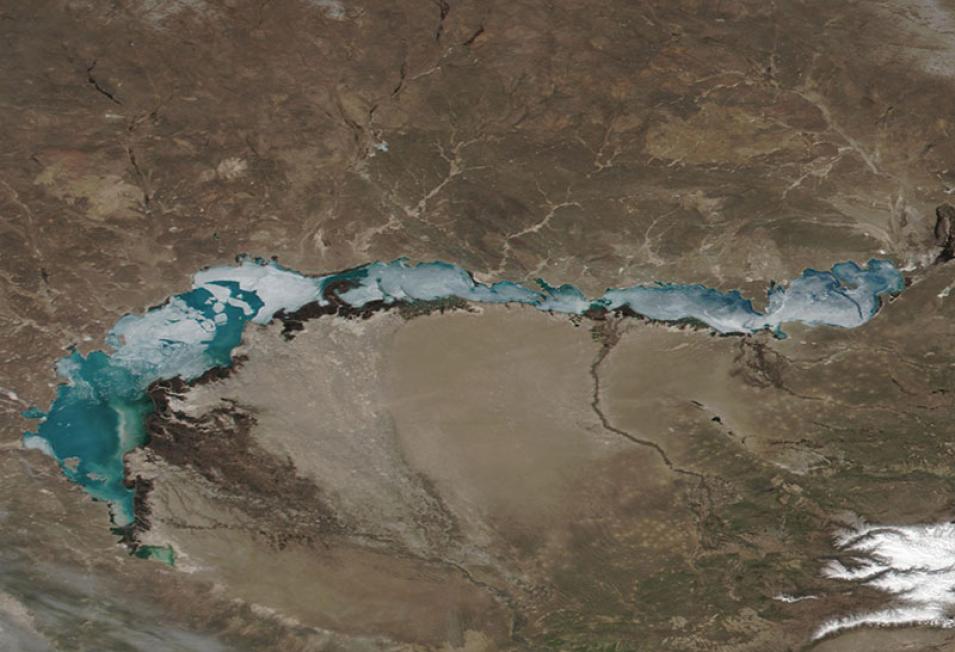 Lake Balkhash, Kazakhstan on 8 April 2019 (Suomi-NPP/VIIRS)