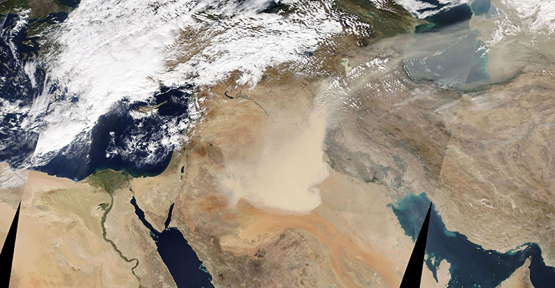 Dust Storms in Iraq and Saudi Arabia on 29 October 2017 (MODIS/Terra)